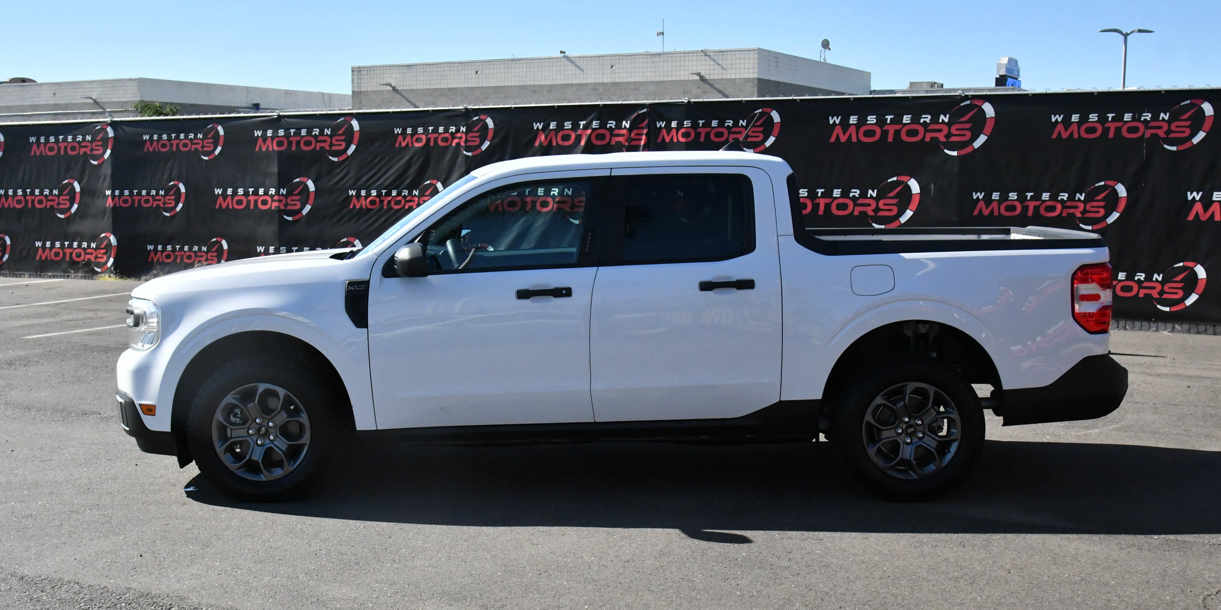 Used 2022 Ford Maverick XLT image 4