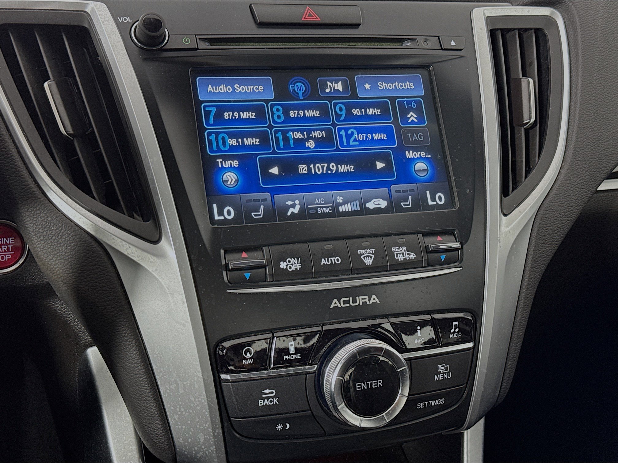 Used 2016 Acura TLX V6 SH-AWD w/ Technology Pkg image 15