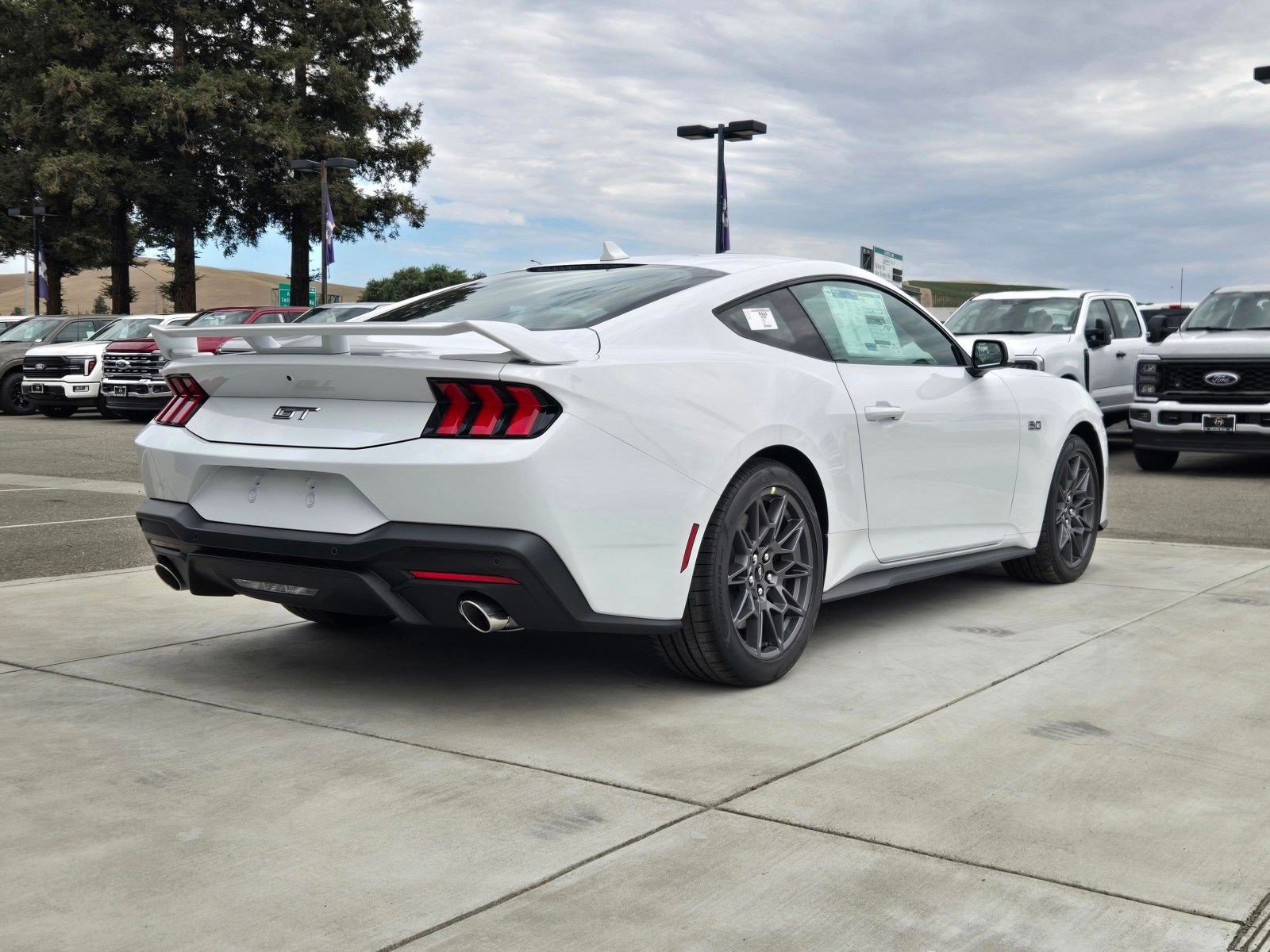 New 2026 Ford Mustang GT w/ GT Performance Package RWD image 4