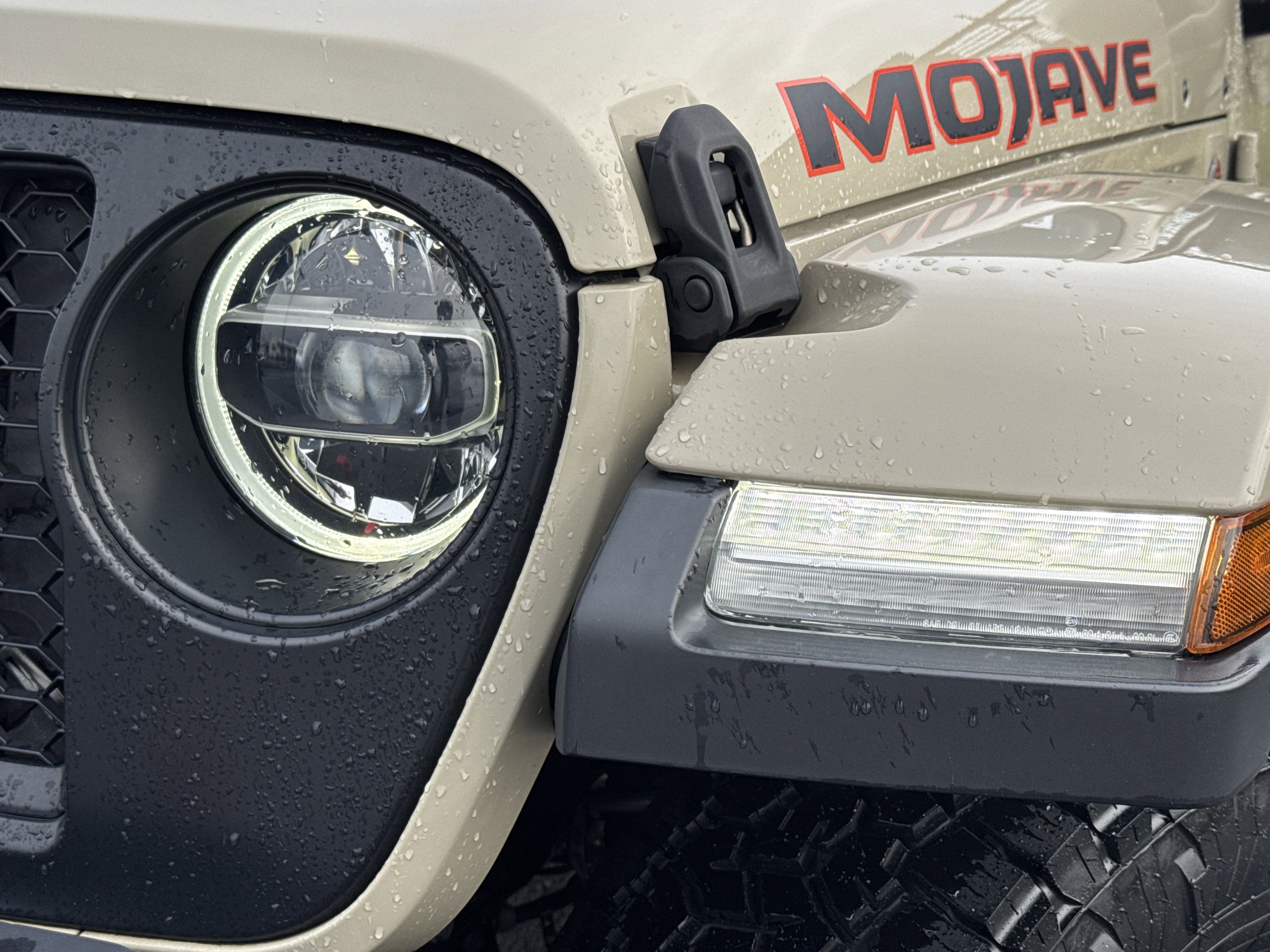 Used 2020 Jeep Gladiator Mojave image 6