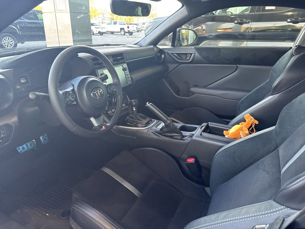 Certified 2025 Toyota GR86 Premium RWD image 3