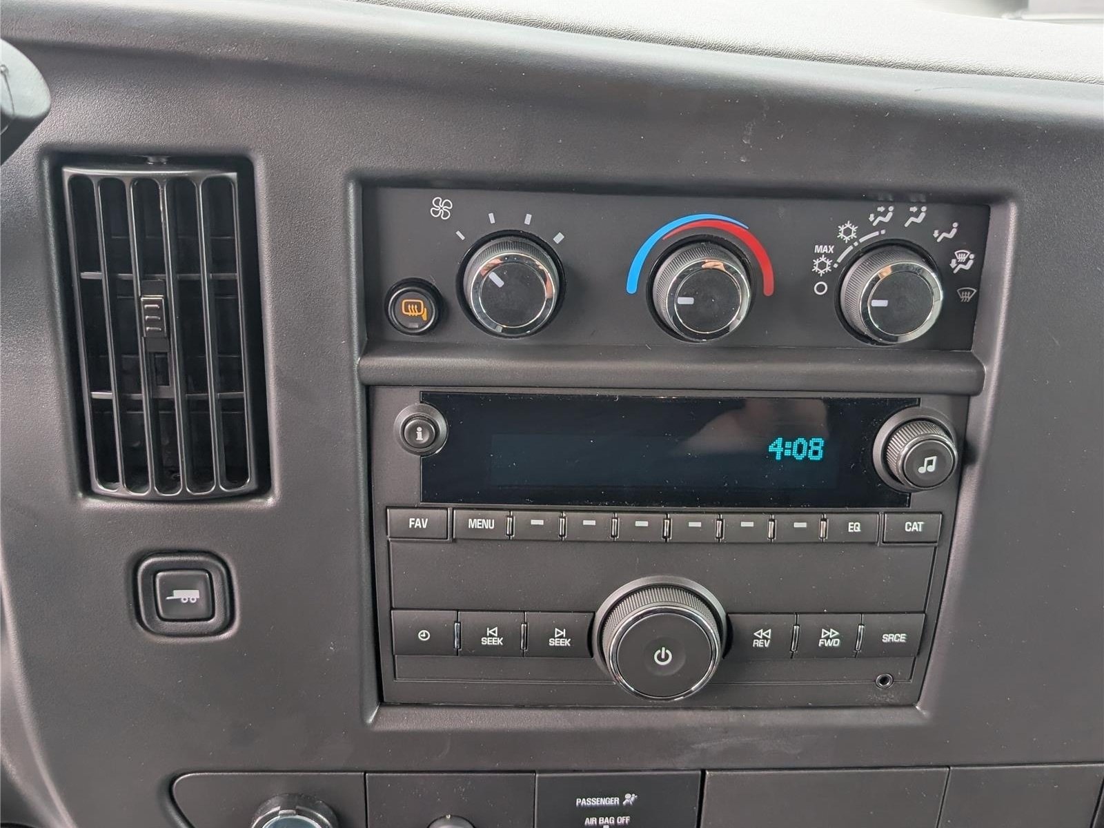 New 2026 Chevrolet Express 3500 RWD image 18