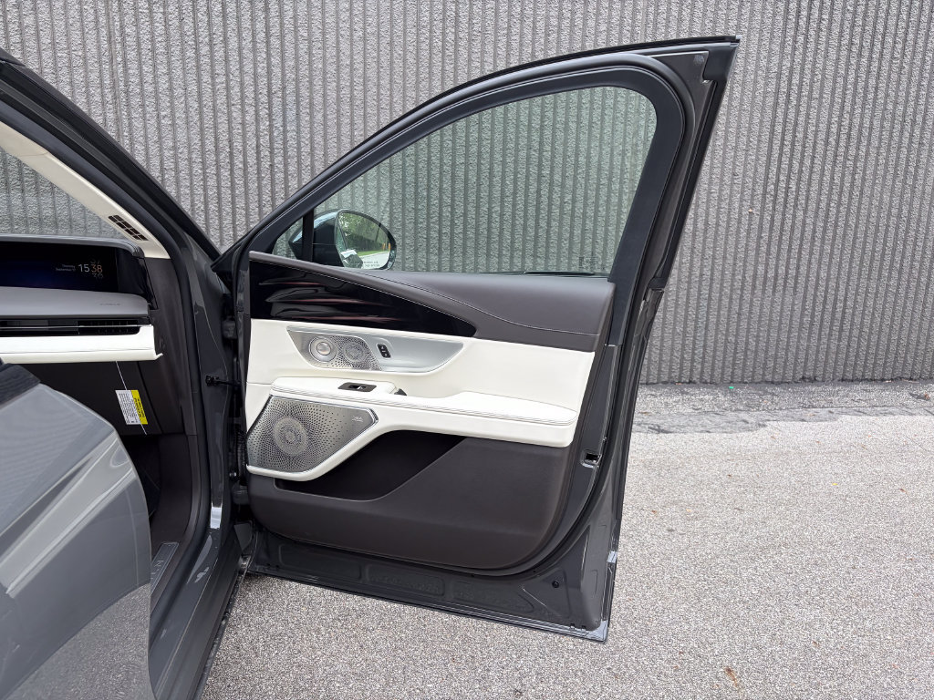 New 2026 Lincoln Nautilus Black Label AWD/4WD image 43