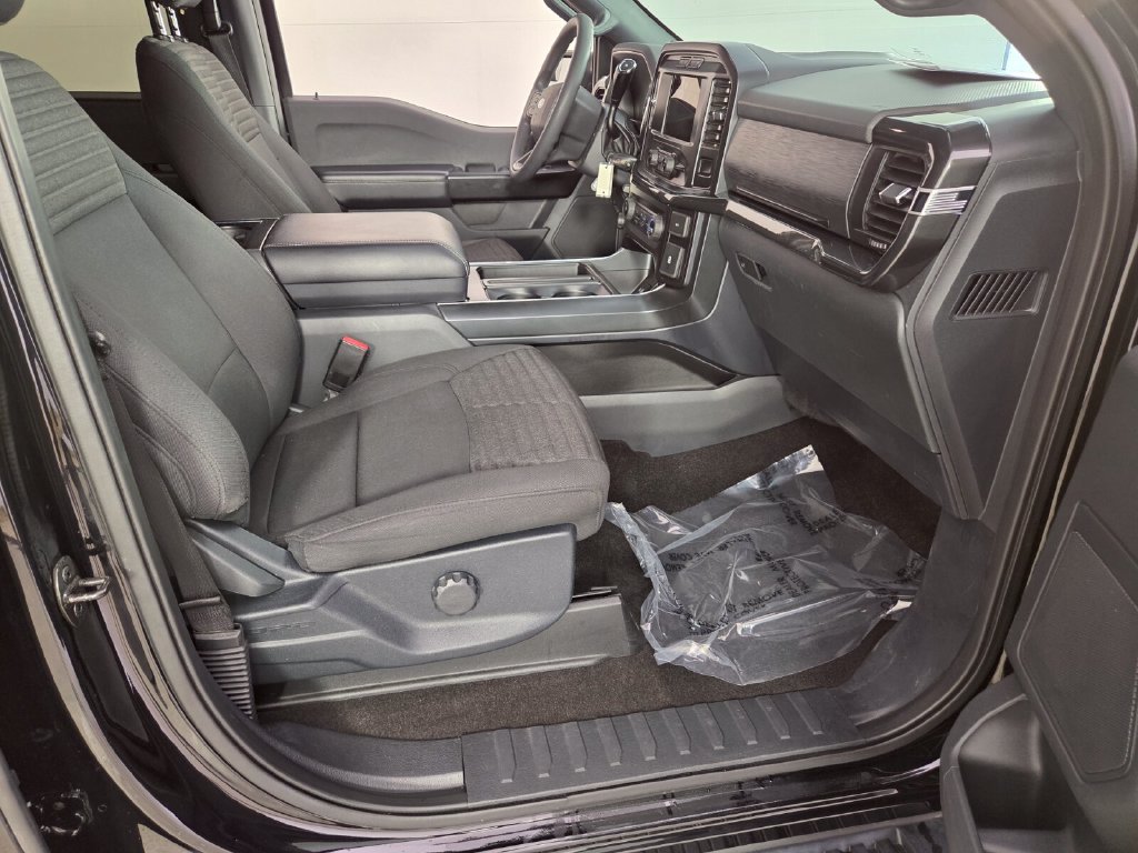 Used 2021 Ford F150 XL w/ STX Appearance Package AWD/4WD image 5