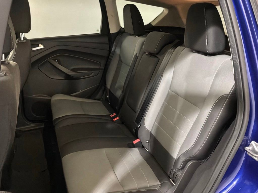 Used 2016 Ford Escape SE w/ Equipment Group 201A AWD/4WD image 16
