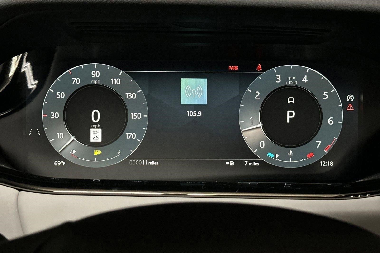 New 2026 Land Rover Range Rover Evoque S AWD/4WD image 24