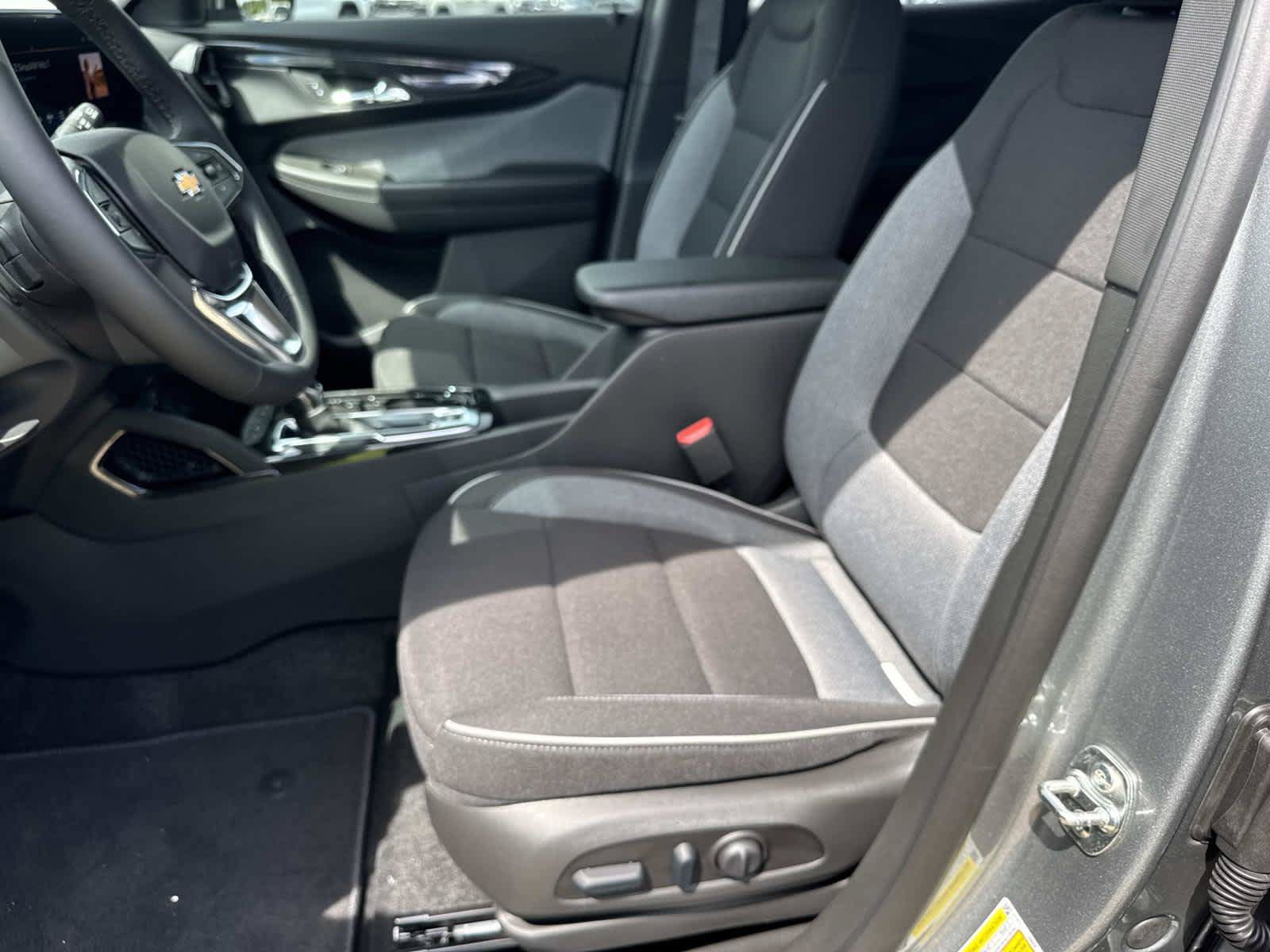New 2026 Chevrolet TrailBlazer LT w/ Convenience Package FWD image 11