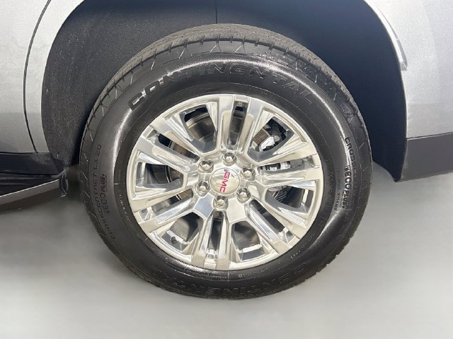 Used 2025 GMC Yukon Denali RWD image 36