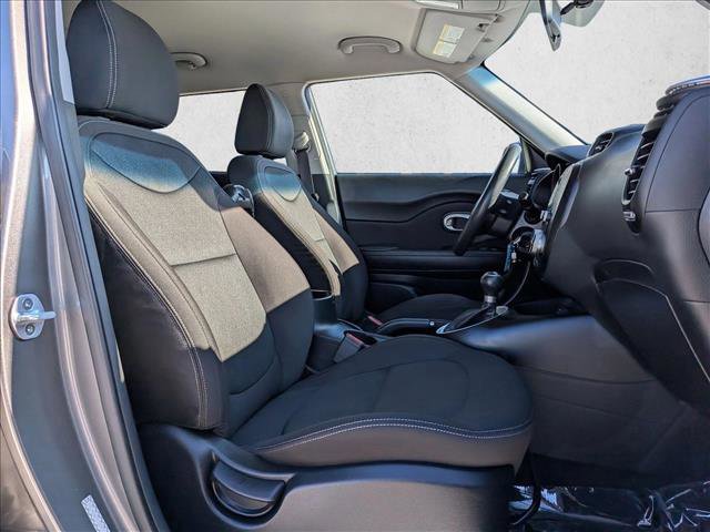Used 2016 Kia Soul image 21