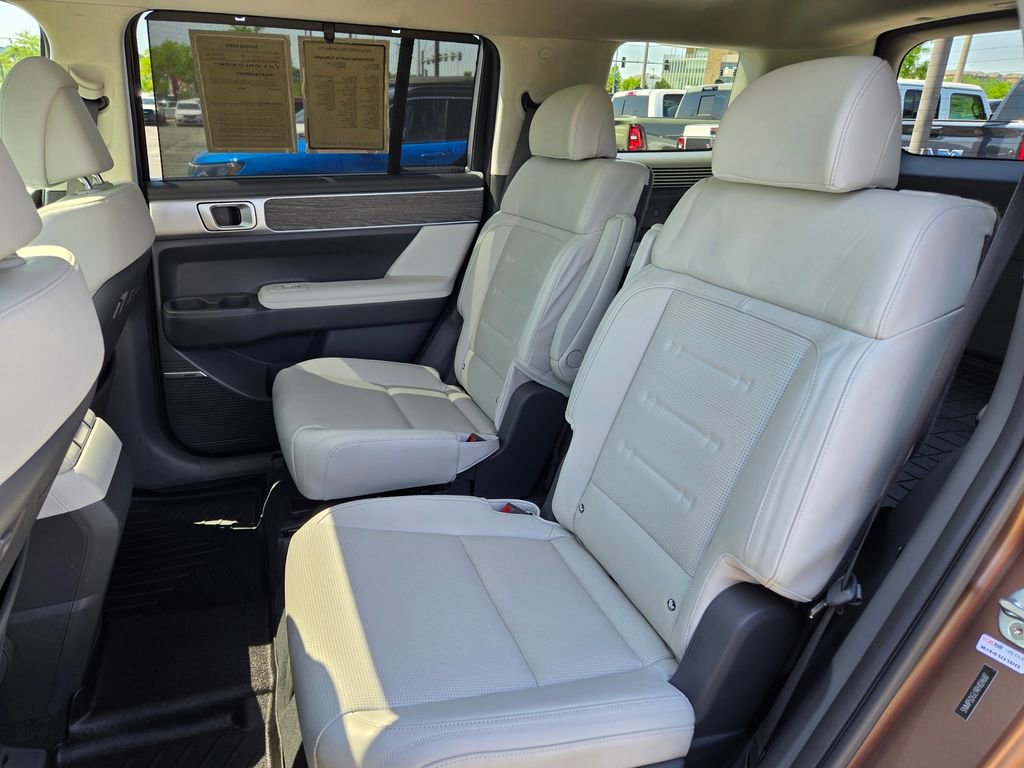 Used 2024 Hyundai Santa Fe Calligraphy AWD/4WD image 28