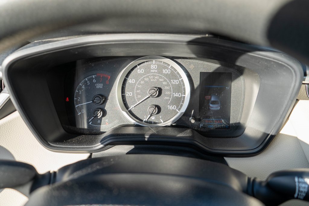 Used 2020 Toyota Corolla LE image 19