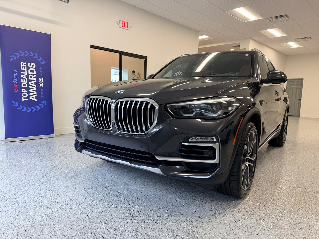 Used 2020 BMW X5 sDrive40i w/ Premium Package RWD image 3