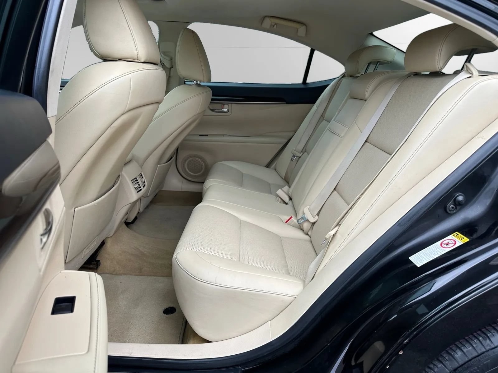 Used 2015 Lexus ES 350 w/ Premium Package FWD image 15