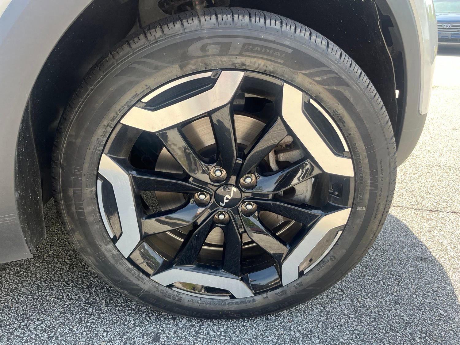 Used 2025 Kia Telluride S FWD image 22