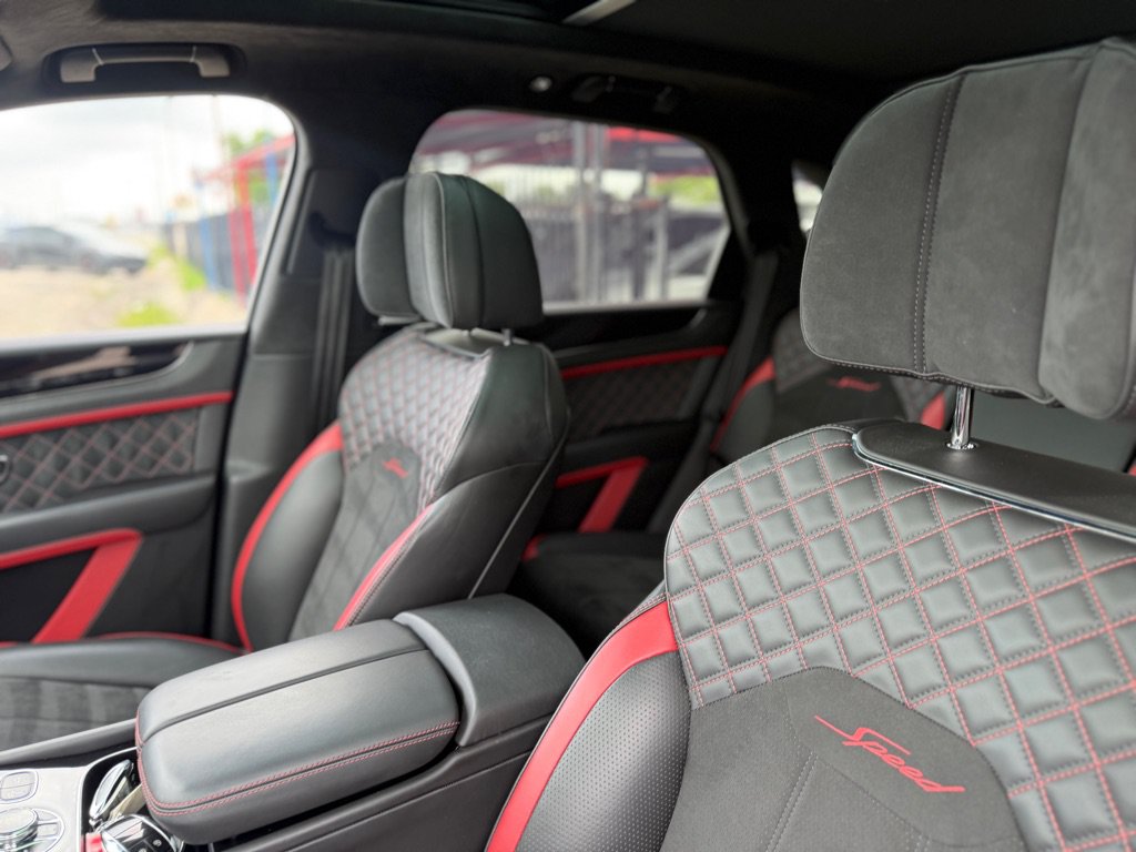 Used 2021 Bentley Bentayga Speed AWD/4WD image 35