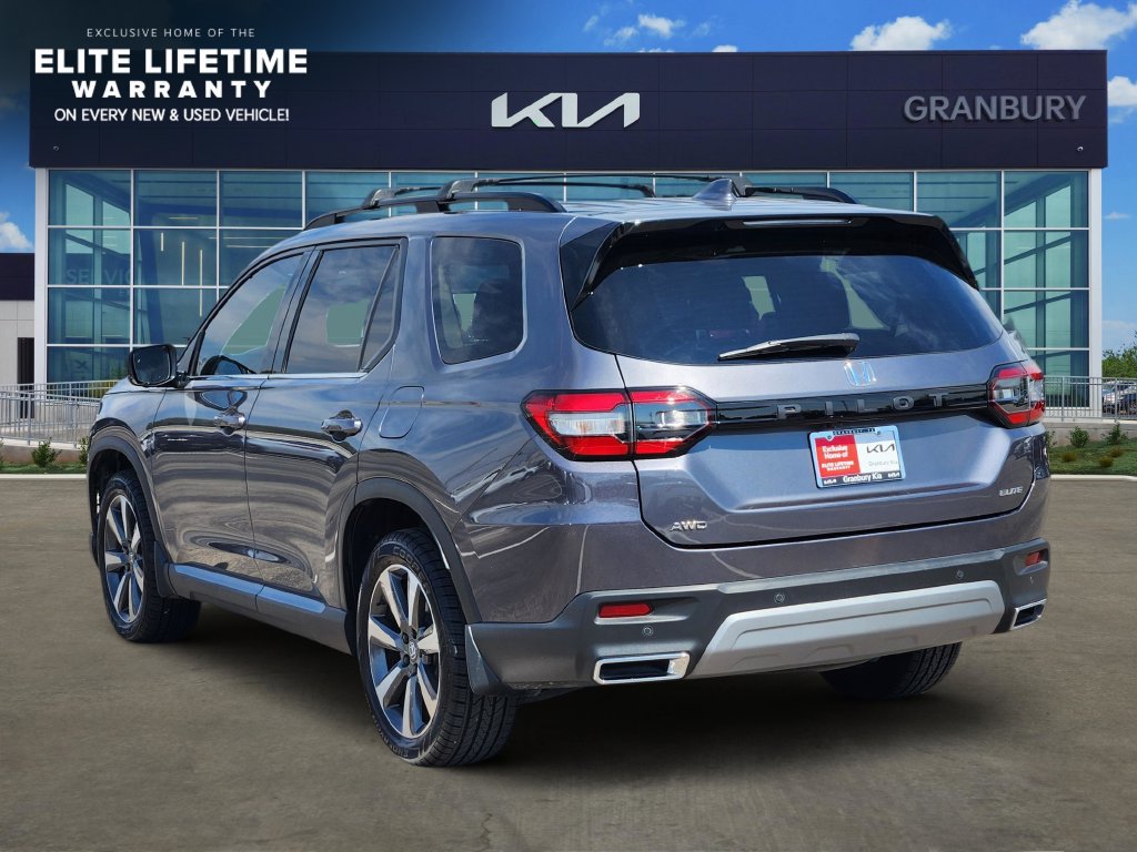 Used 2024 Honda Pilot Elite image 4