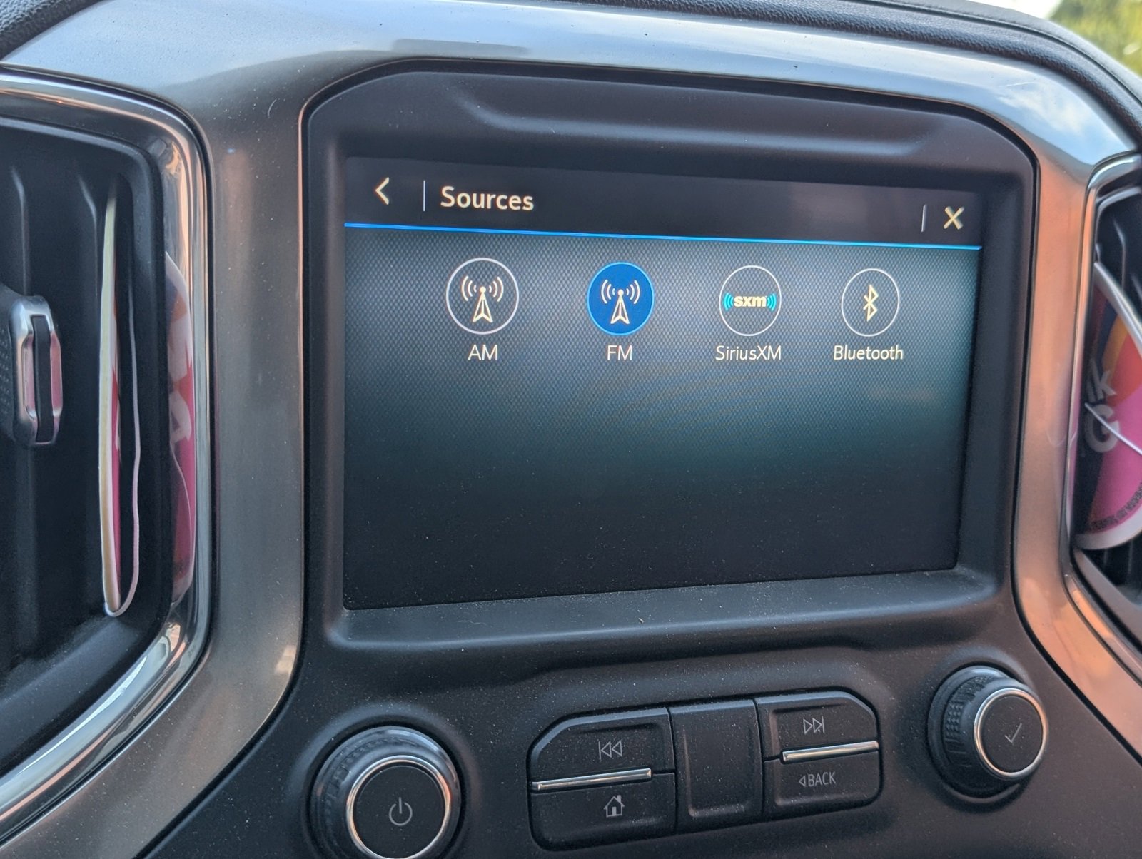 Used 2021 Chevrolet Silverado 1500 RST w/ Z71 Off-Road Package image 9