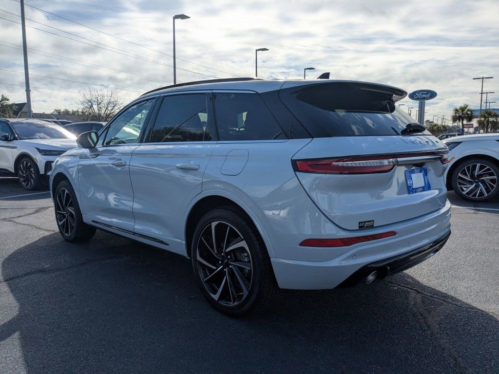 New 2025 Lincoln Corsair Grand Touring image 6