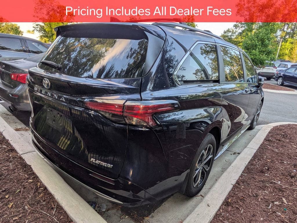 Certified 2025 Toyota Sienna Platinum AWD/4WD image 7