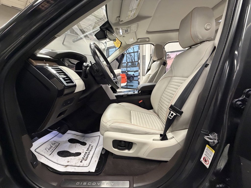 Used 2019 Land Rover Discovery HSE image 62