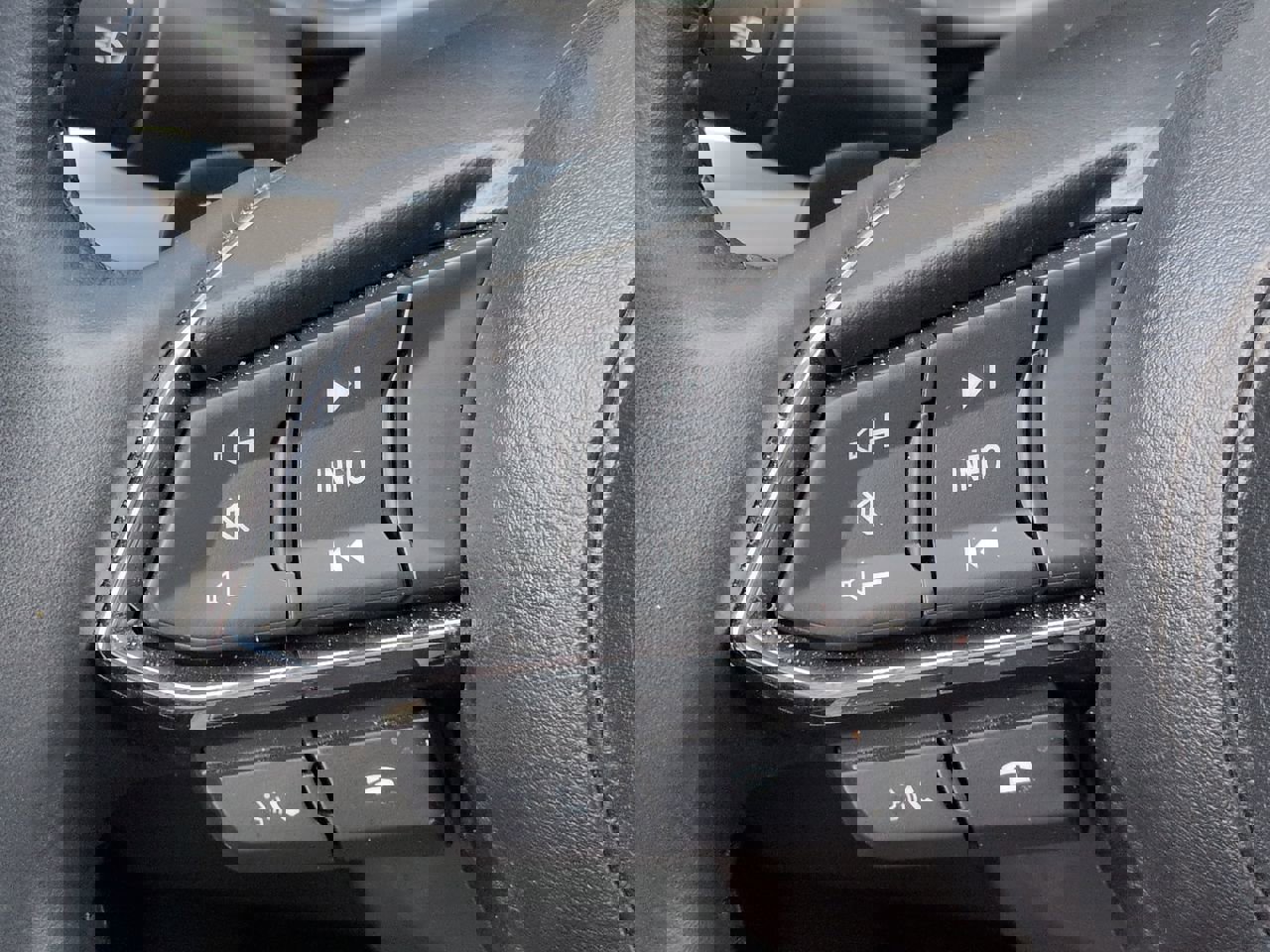 Used 2022 MAZDA CX-5 AWD 2.5 S w/ Premium Package image 26