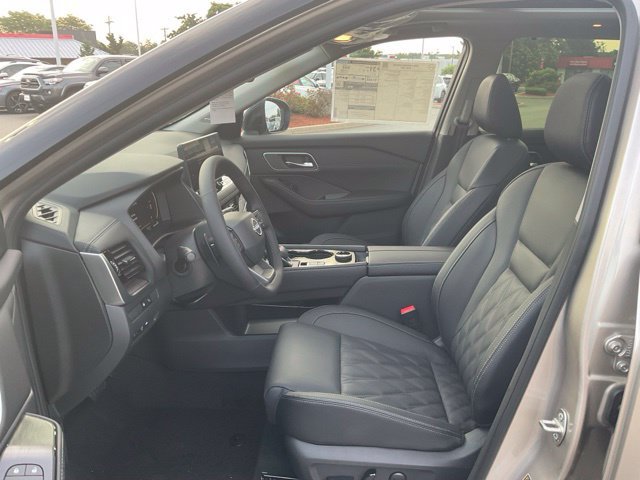 New 2026 Nissan Rogue Platinum w/ Platinum Premium Package AWD/4WD image 13
