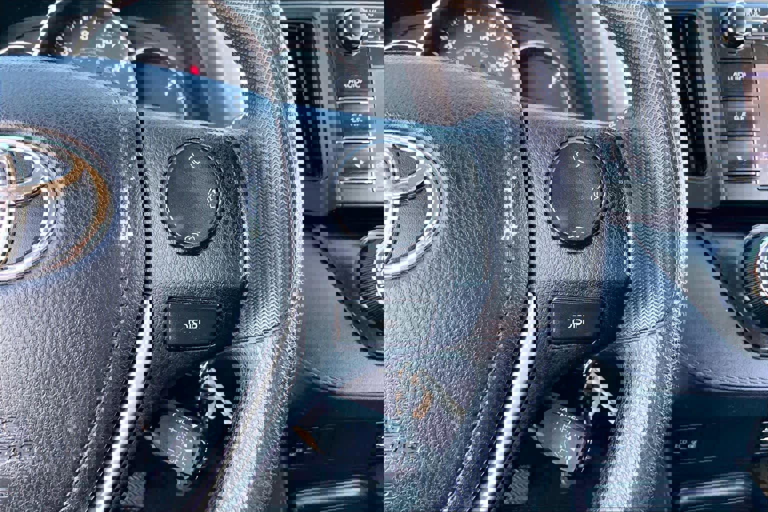 Used 2016 Toyota RAV4 LE image 24