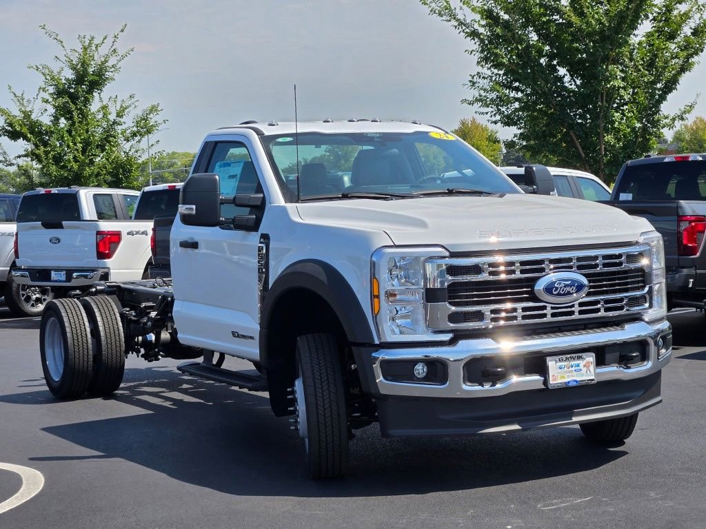 New 2024 Ford F550 4x4 Regular Cab Super Duty image 3