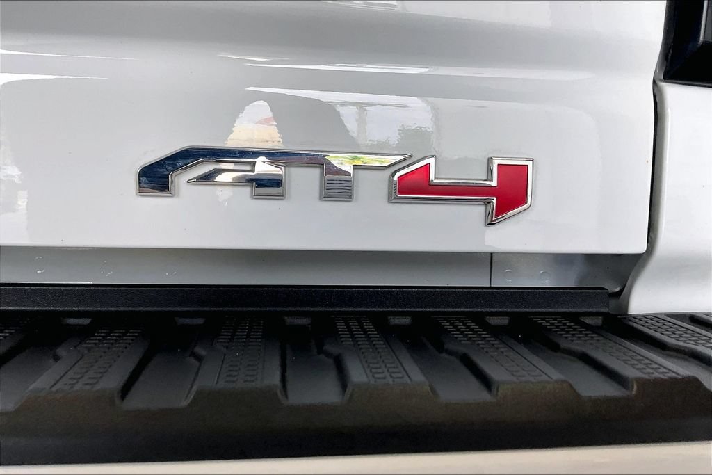 Used 2026 GMC Sierra 2500 AT4 w/ Technology Package AWD/4WD image 19