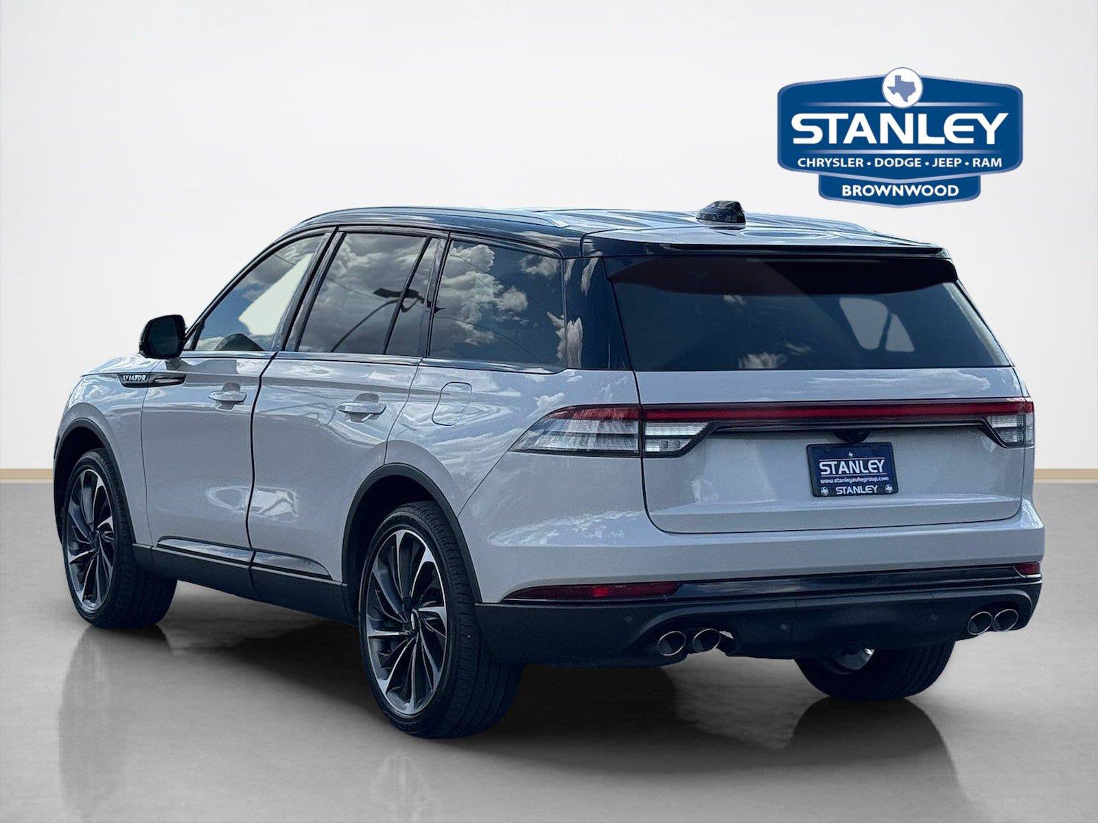 Used 2025 Lincoln Aviator Reserve w/ Equipment Group 201A AWD/4WD image 5