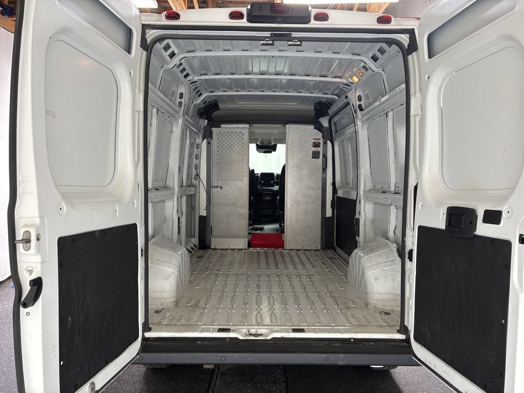 Used 2025 RAM ProMaster 2500 w/ Safety Group FWD image 7