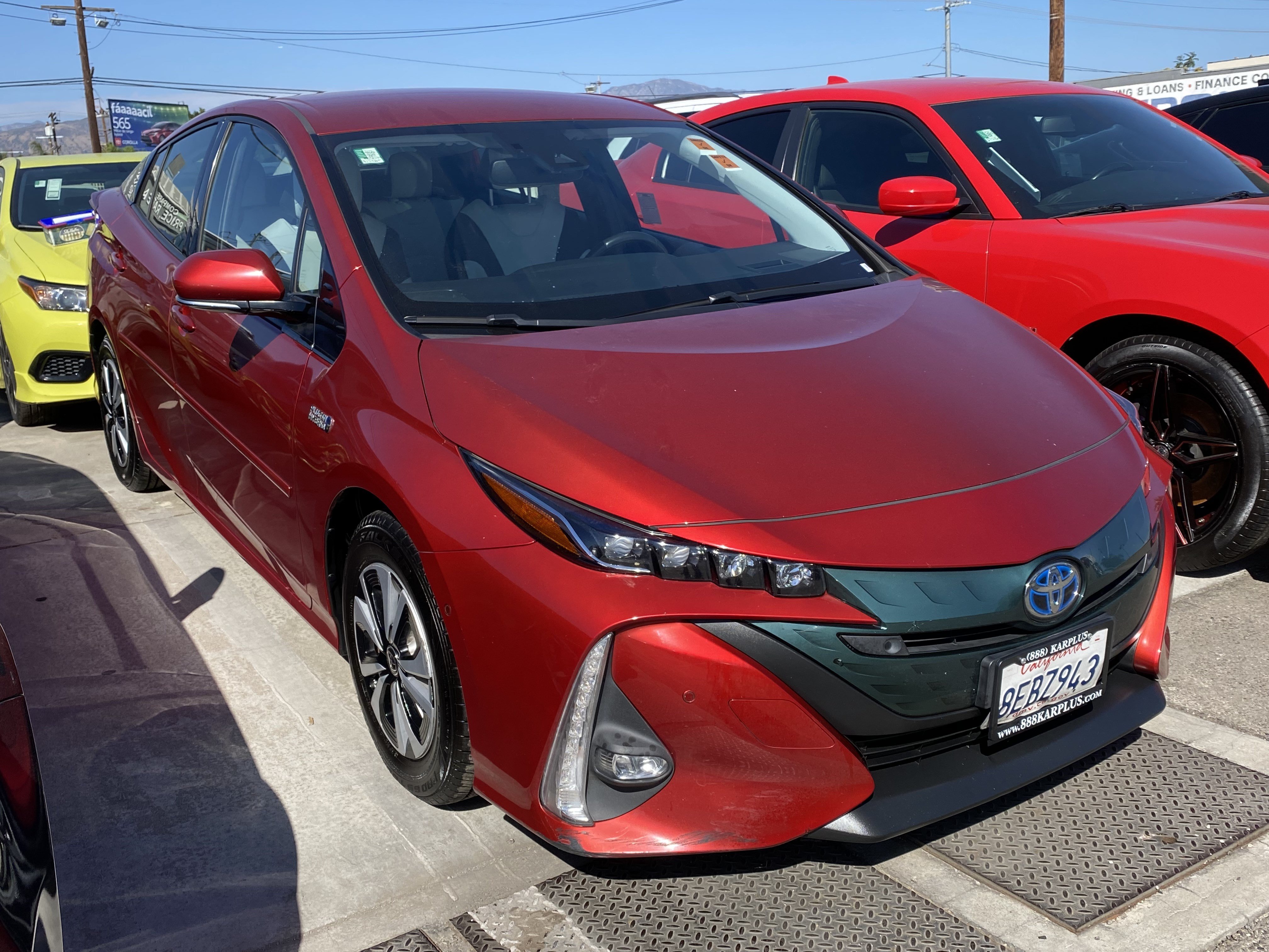 Used 2017 Toyota Prius Prime Advanced FWD image 8