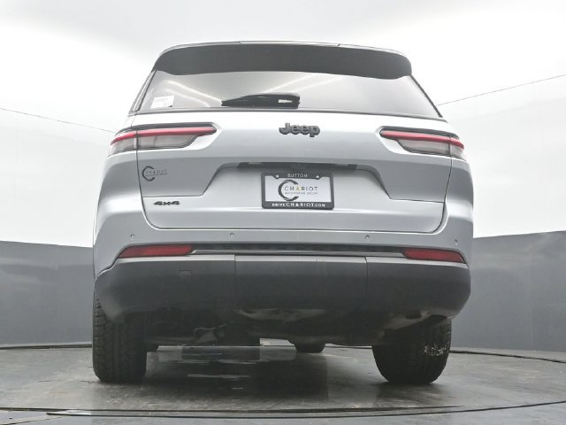 Used 2024 Jeep Grand Cherokee L Laredo AWD/4WD image 52