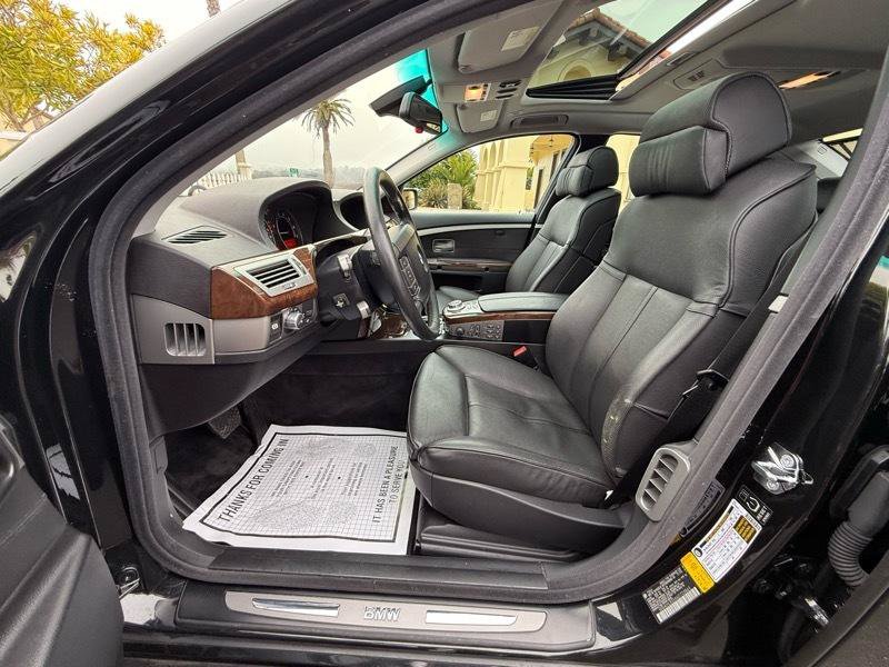 Used 2006 BMW 750i RWD image 28