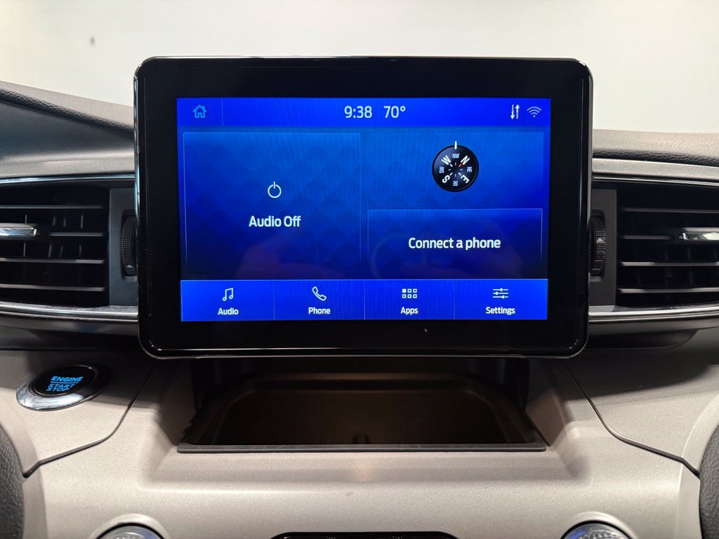 Used 2023 Ford Explorer XLT w/ Equipment Group 202A AWD/4WD image 28