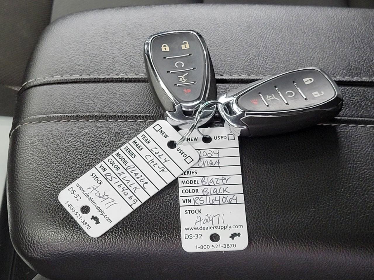 Used 2024 Chevrolet Blazer LT w/ Convenience Package AWD/4WD image 26