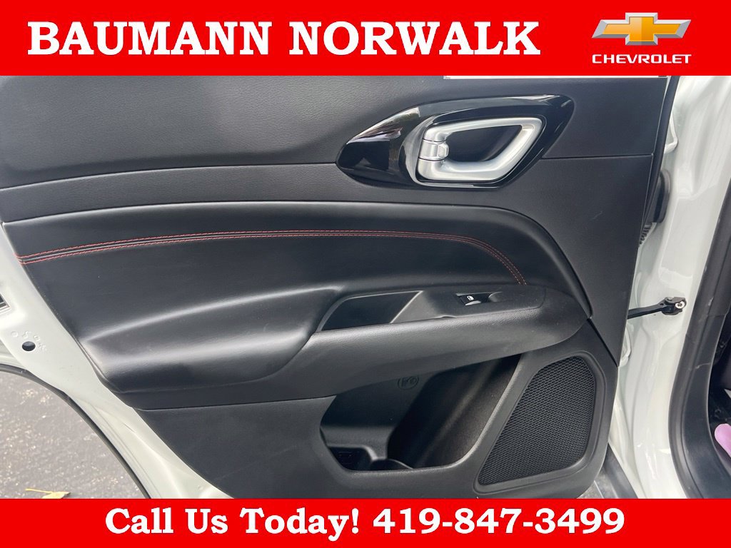 Used 2025 Jeep Compass Trailhawk AWD/4WD image 20