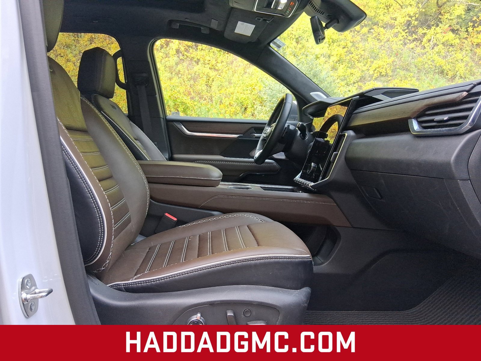 Certified 2026 GMC Acadia Denali Ultimate AWD/4WD image 13