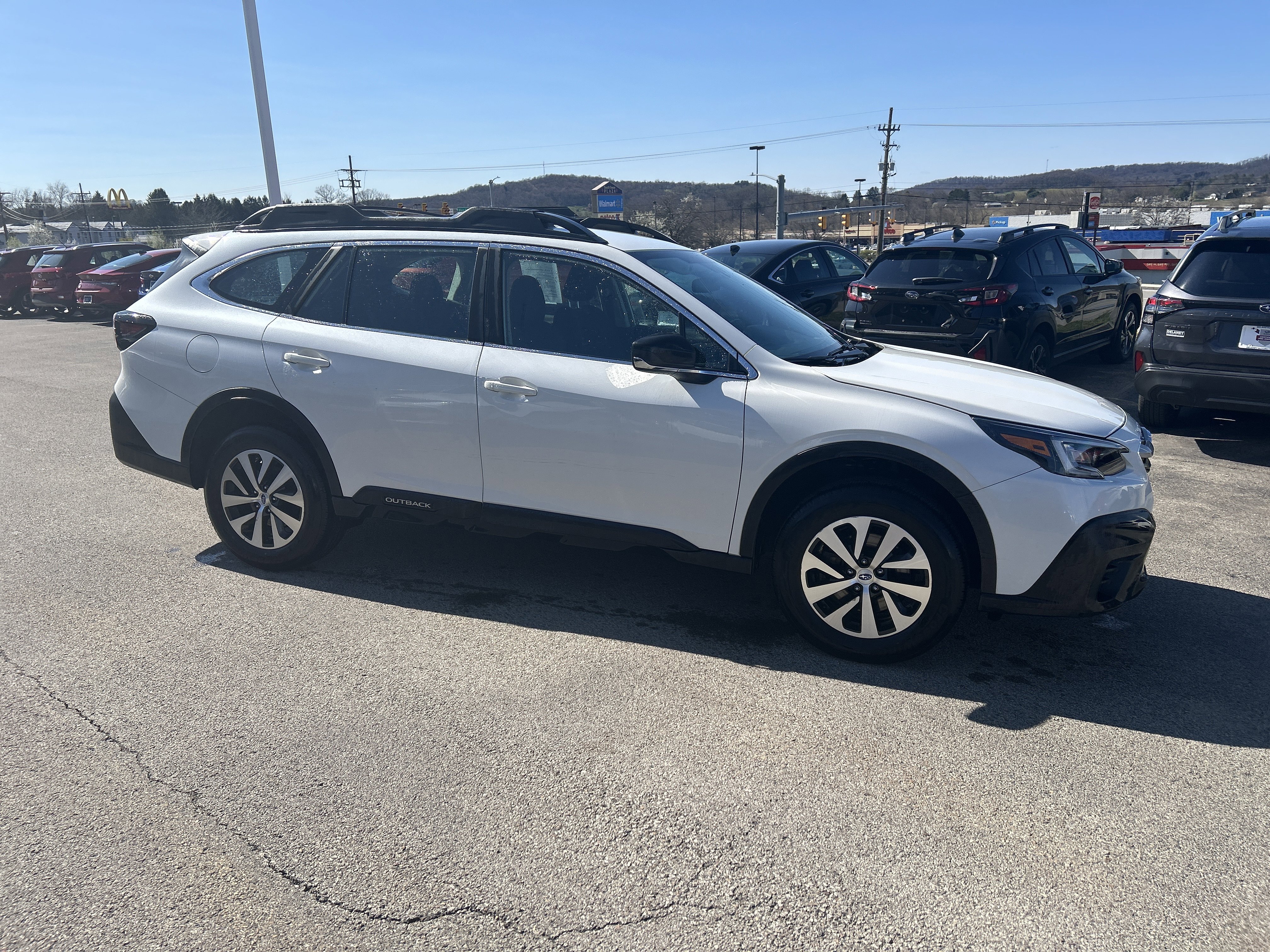 Used 2021 Subaru Outback 2.5i AWD/4WD image 4