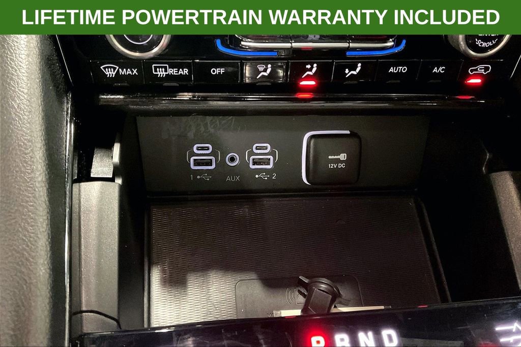 Used 2024 Jeep Grand Cherokee Overland w/ Luxury Tech Group IV AWD/4WD image 31