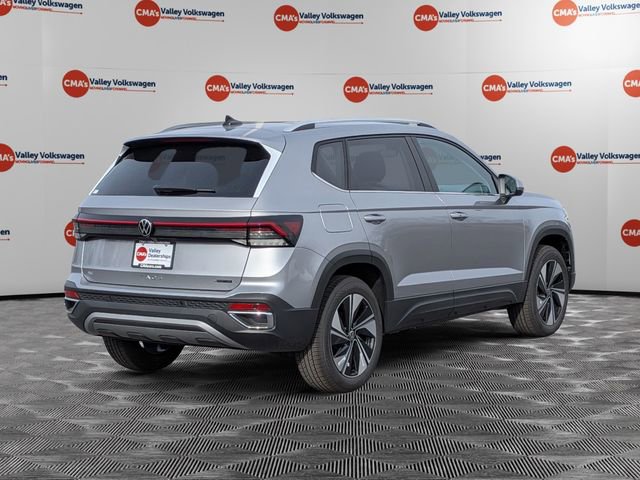 New 2026 Volkswagen Taos SE image 5