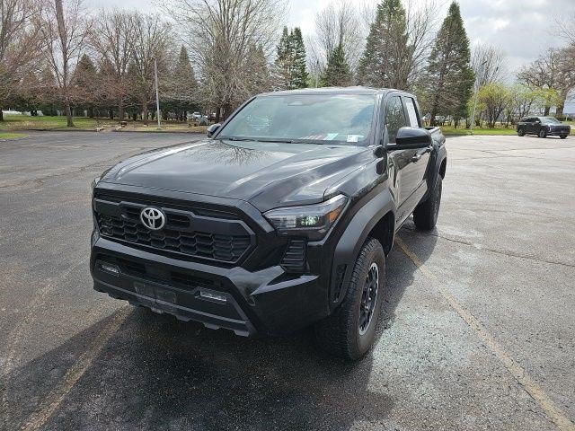 Used 2024 Toyota Tacoma TRD Off-Road AWD/4WD image 2
