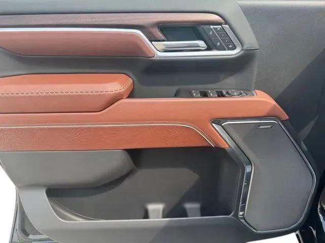 New 2026 GMC Sierra 3500 Denali Ultimate w/ LPO, Black Badging Package AWD/4WD image 11
