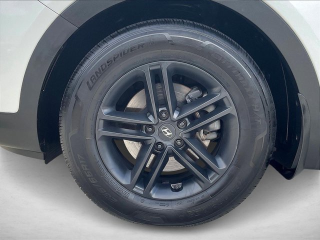 Used 2018 Hyundai Santa Fe Sport w/ 2.4L Value Package 02 FWD image 10