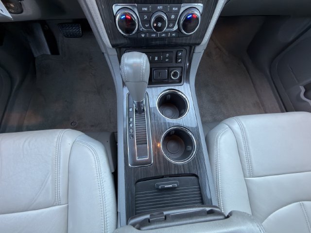 Used 2017 Chevrolet Traverse LT FWD image 22