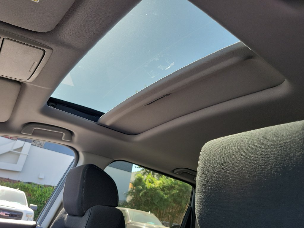 Certified 2021 Honda CR-V EX image 33