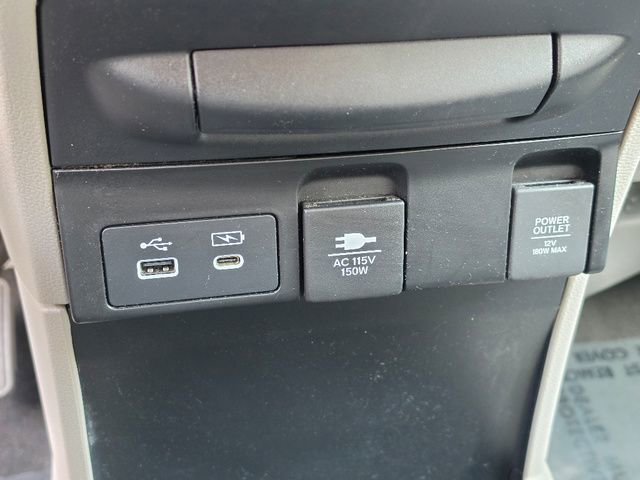 Used 2025 Honda Odyssey Touring image 25