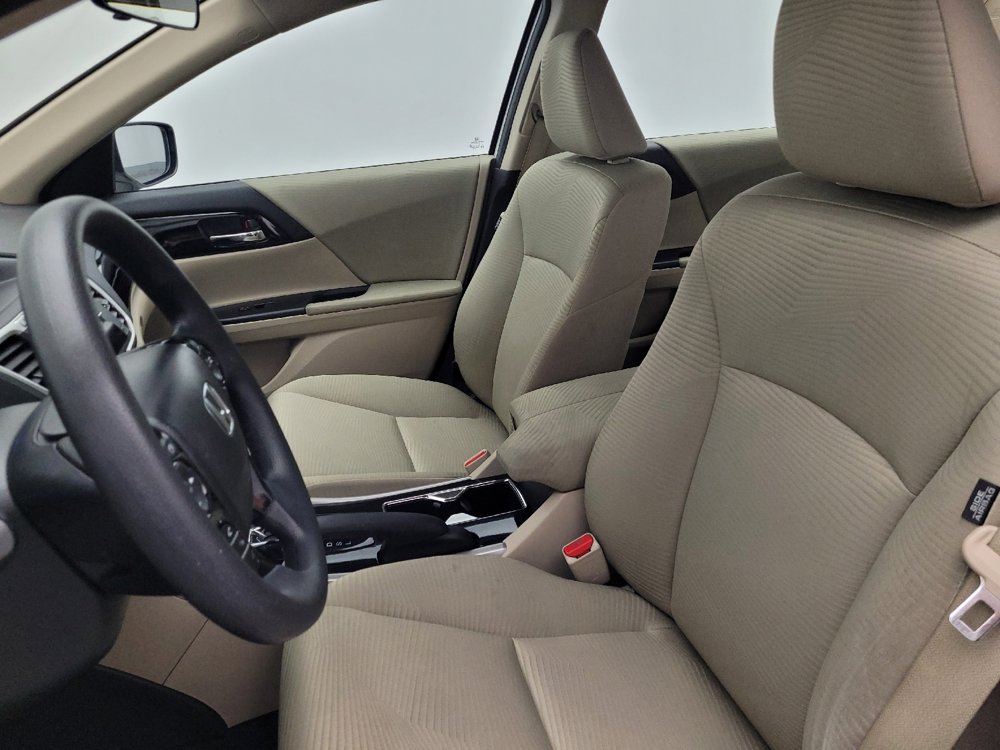 Used 2016 Honda Accord LX image 17
