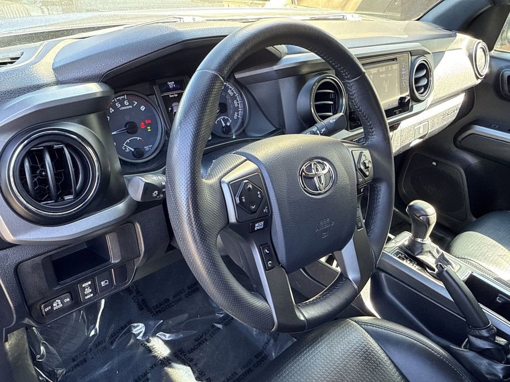 Used 2019 Toyota Tacoma TRD Off-Road image 16