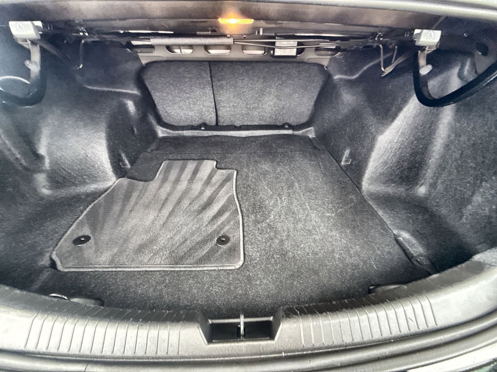 Used 2025 Chevrolet Malibu LT image 25